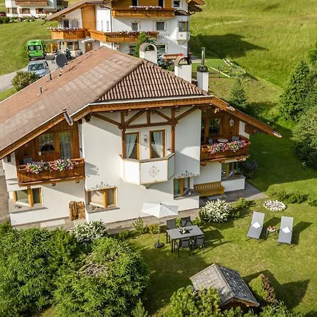 Apartment Arjentel Selva di Val Gardena